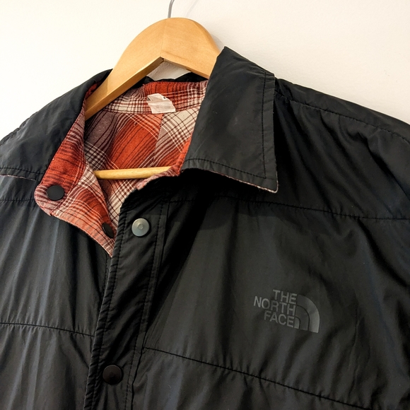 The North Face Fort Point Black/Flannel Reversible Insulated Jacket - Medium - Picture 7 of 7